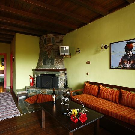 Morfi Hotel Lago Kerkíni Esterno foto