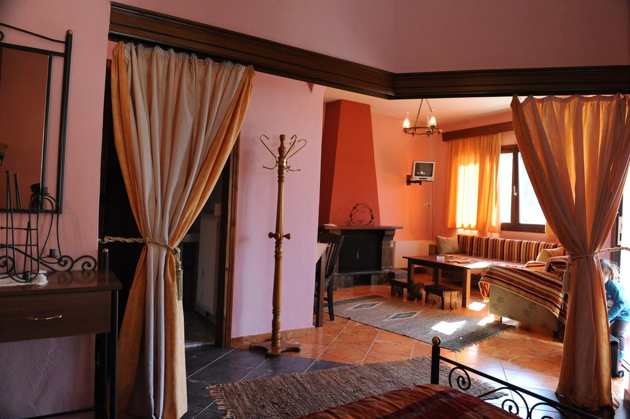 Morfi Hotel Lago Kerkíni Esterno foto