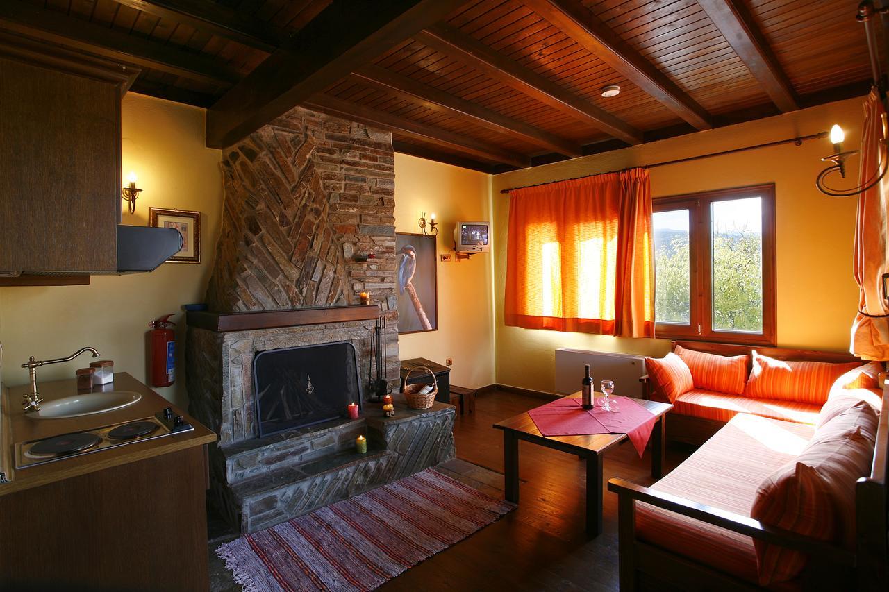 Morfi Hotel Lago Kerkíni Esterno foto